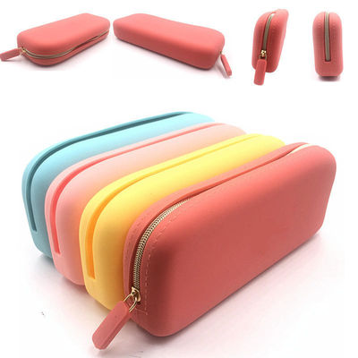 Logo personnalisé Sac de rangement cosmétique acceptable 2024 Sac de maquillage en silicone chaud pour femmes