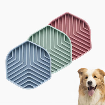 Pet Silicone Traiter Chien Lit Mat Avec Suction Lent Bocal d'Alimentation Pour Pet Stocked