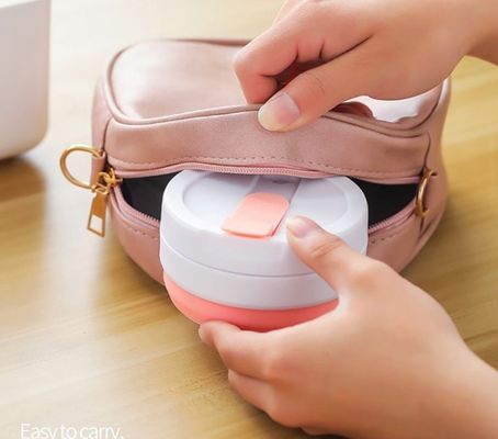 Bouteille d'eau pliable portable et rétractable pour événement