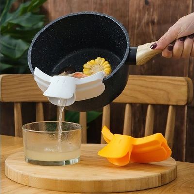 Utilisateurs en silicone à l' extrémité ronde à chaud, en clips, entrée d' alimentation pour la poêle à spaghetti.