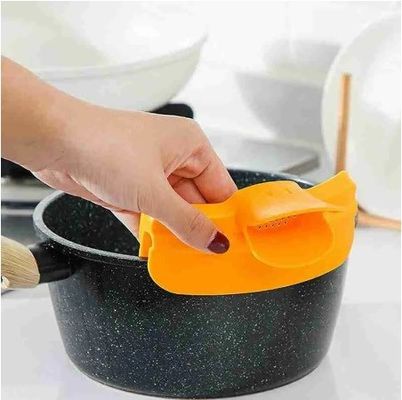 Utilisateurs en silicone à l' extrémité ronde à chaud, en clips, entrée d' alimentation pour la poêle à spaghetti.