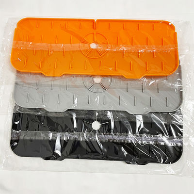 Appareils de table de cuisine à domicile Garde anti-éclaboussures d'évier en silicone noir avec conception absorbante d'eau