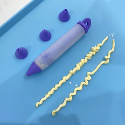 Décorez facilement des gâteaux et des pâtisseries avec ce stylo en silicone de 14,5*2,3 cm