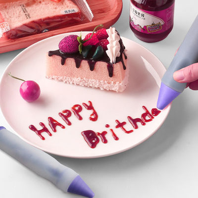 Décorez facilement des gâteaux et des pâtisseries avec ce stylo en silicone de 14,5*2,3 cm