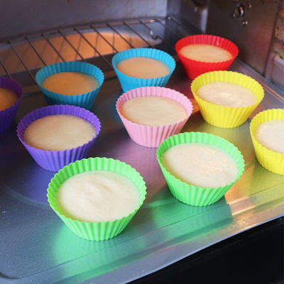 24pcs / 12pcs emballage Logo personnalisé Acceptable Silicone antiadhésif Couches de gâteaux pour la fête
