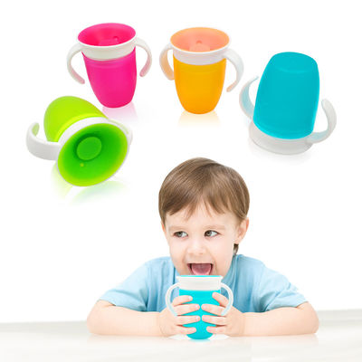 Coupe à double poignée rose en silicone à 360 degrés rotative pour bébés
