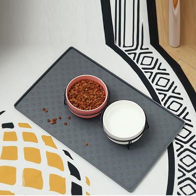 Mat de bol pour chien et chat en silicone Pad alimentaire antiadhésif avec plusieurs couleurs et impression personnalisée