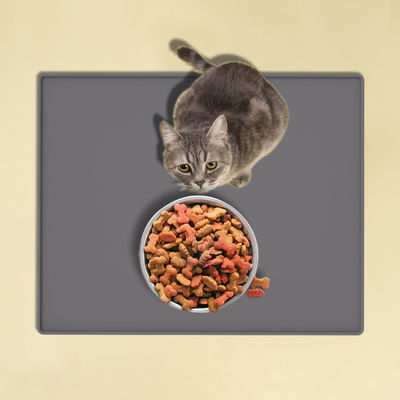 Couleur personnalisée Tapis de nourriture pour chiens en silicone plateau antidérapant tapis d'alimentation pour animaux de compagnie sans BPA