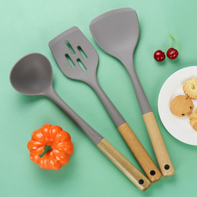 Cuisine en silicone Ensemble en trois pièces à la pelle résistante à la chaleur à l' adhésion à la cuillère à main en bois